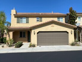 34281 Woodmont in Lake Elsinore, CA - Building Photo