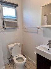 51 Orchard Pl, Unit B in Greenwich, CT - Building Photo - Building Photo