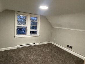 1462 E 175th St in Cleveland, OH - Building Photo - Building Photo