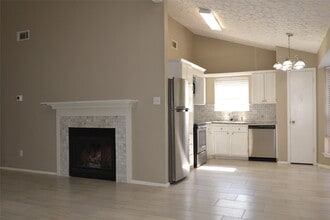 17014 Blue Mist Dr in Sugar Land, TX - Building Photo - Building Photo