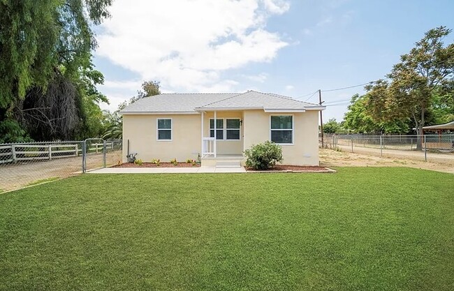 property at 25885 Creag Ave