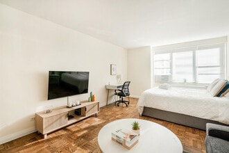 500 E 62nd St in New York, NY - Foto de edificio - Building Photo