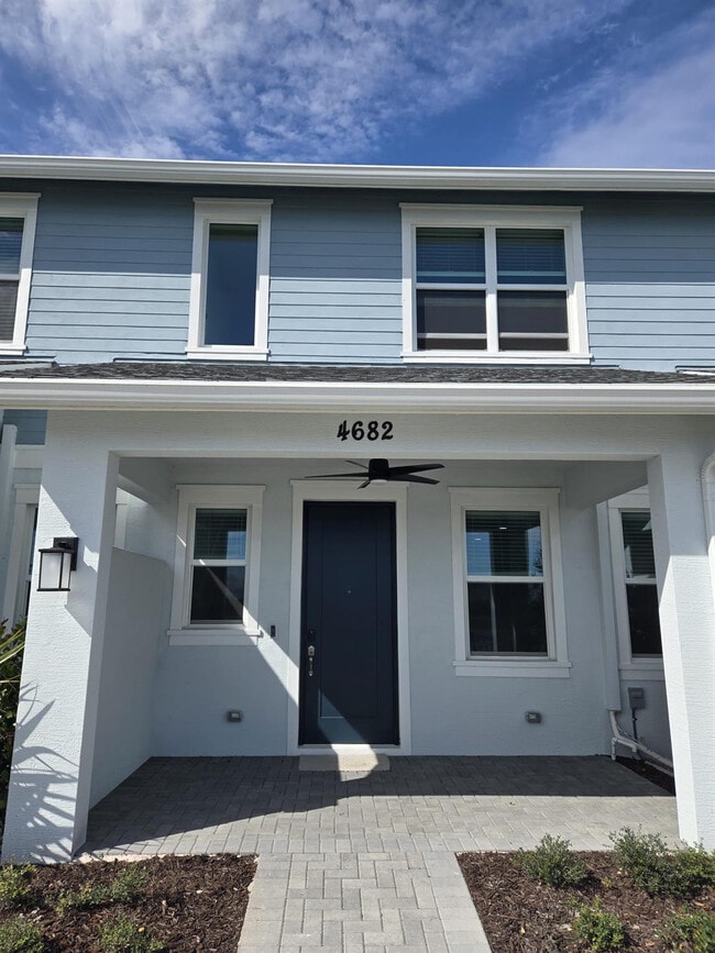 property at 4682 Longwood Lk Sq