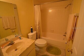 716 White Pine Tree Rd in Venice, FL - Building Photo - Building Photo