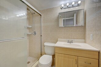 1040 SE 4th Ave, Unit 128 in Deerfield Beach, FL - Building Photo - Building Photo