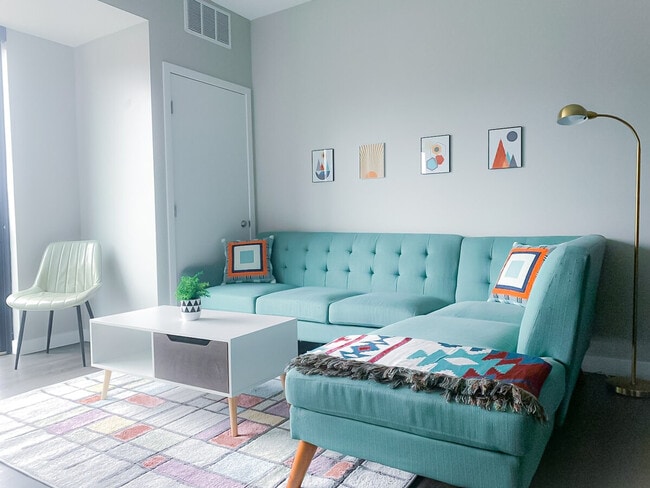 property at 1400 E Walnut St