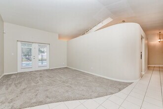 19515 Lake Osceola Ln in Odessa, FL - Building Photo - Building Photo