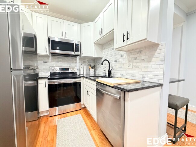 20 Chester St, Unit 1 in Boston, MA - Foto de edificio - Building Photo