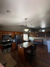 3258 White Oak Ln in Eau Claire, WI - Building Photo - Building Photo