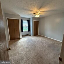 1088 Westgate Dr in Chambersburg, PA - Building Photo - Building Photo