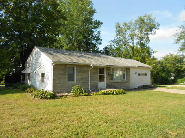 property at 2206 E 8th St