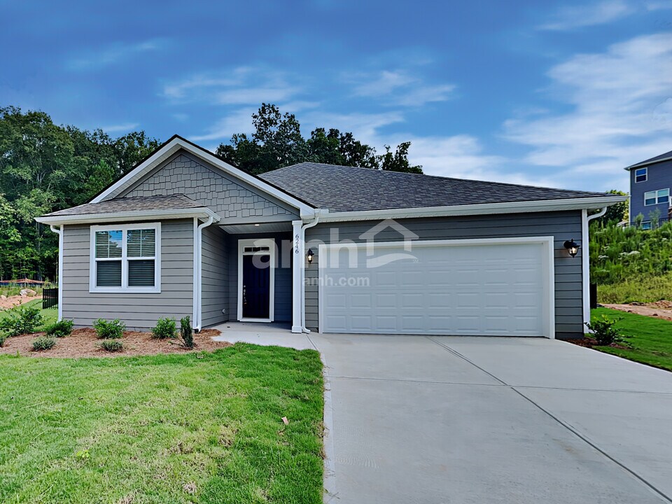 6246 Bridlewood Ln in Douglasville, GA - Building Photo