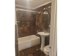 624 Hyde Park Ave-Unit -A6 in Boston, MA - Building Photo - Building Photo