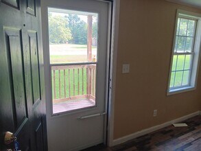 76 Peterson Hill Ave, Unit A in Burgaw, NC - Building Photo - Building Photo