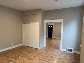 3123 California Ave, Unit 2nd Floor in St. Louis, MO - Building Photo - Building Photo