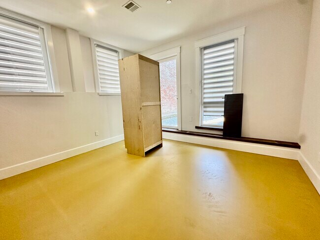 100 Mount Pleasant Ave, Unit #2 in Boston, MA - Foto de edificio - Building Photo