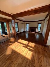 5820 N Newark Ave in Chicago, IL - Building Photo - Building Photo