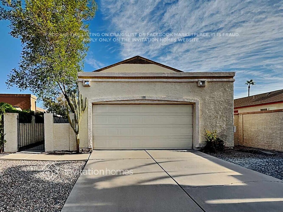 630 E Jensen St in Mesa, AZ - Building Photo