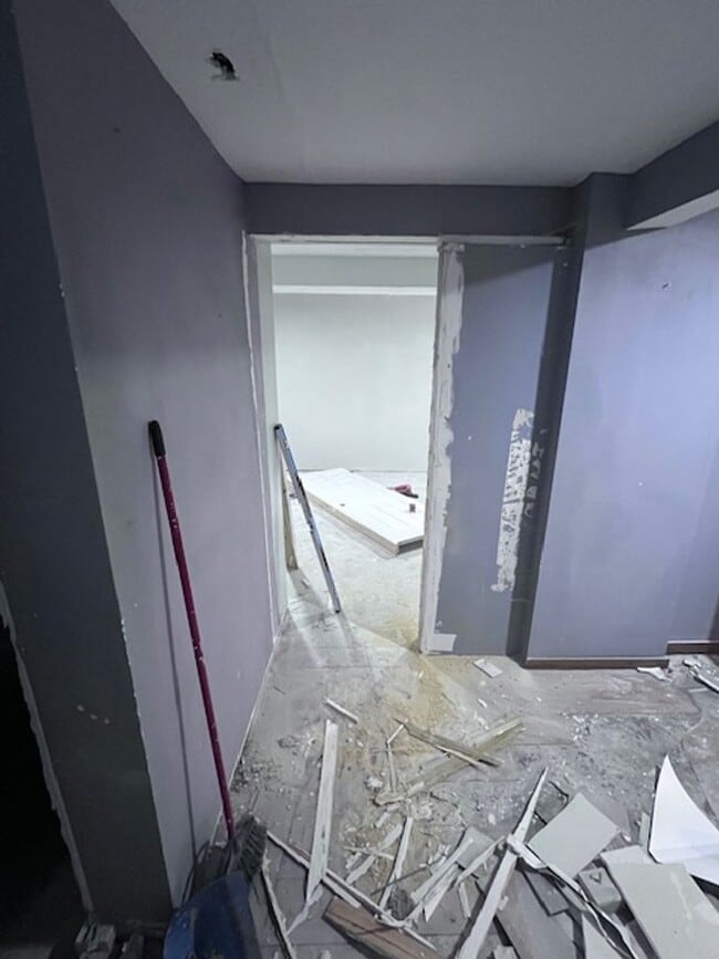 property at 722 1/2 E Maple St