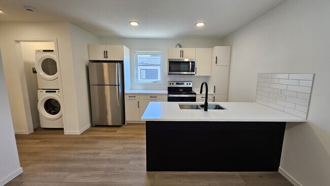 11431-11497 97 St NW in Edmonton, AB - Building Photo - Building Photo