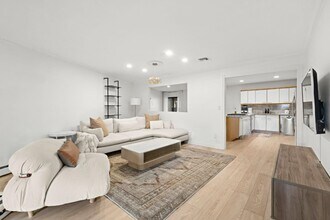 11A Riverview Cir in North Bergen, NJ - Building Photo - Building Photo