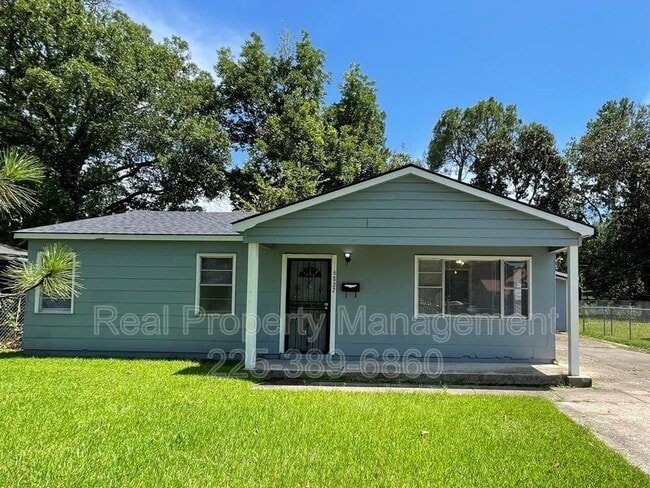 property at 6822 Merrydale Ave