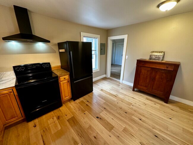 44 Kansas Rd in Bridgton, ME - Building Photo - Building Photo