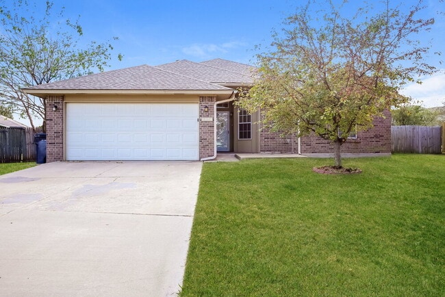 property at 6004 SE 82nd Cir