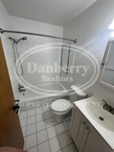 3031 Douglas Rd in Toledo, OH - Building Photo - Building Photo