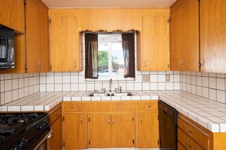 536 Mulberry Cir in Manteca, CA - Building Photo - Building Photo