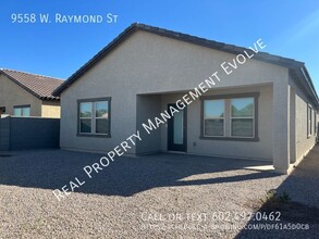 9558 W Raymond St in Tolleson, AZ - Building Photo - Building Photo