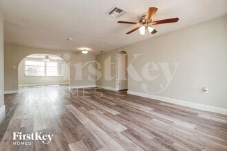 9305 Ledgestone Ln in Port Richey, FL - Building Photo - Building Photo