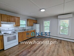 110 Silver St in Waterville, ME - Building Photo - Building Photo