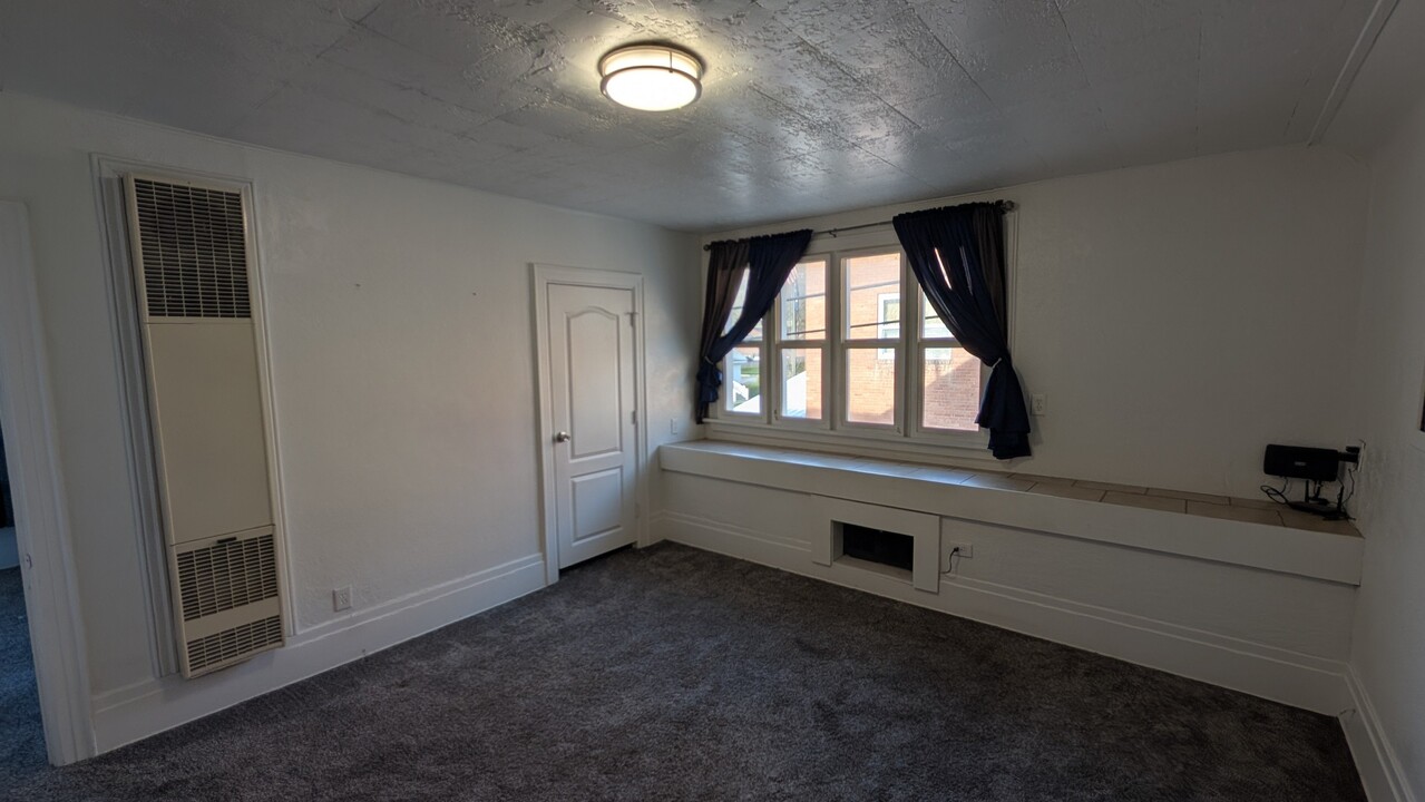 118 E Forest St in Brigham City, UT - Foto de edificio