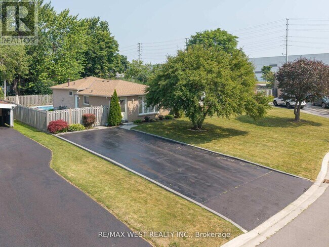 property at 44 Fidelia Crescent