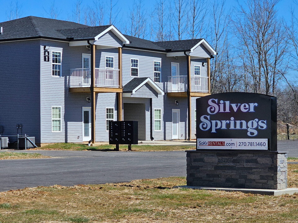 Silver Springs in Smiths Grove, KY - Building Photo