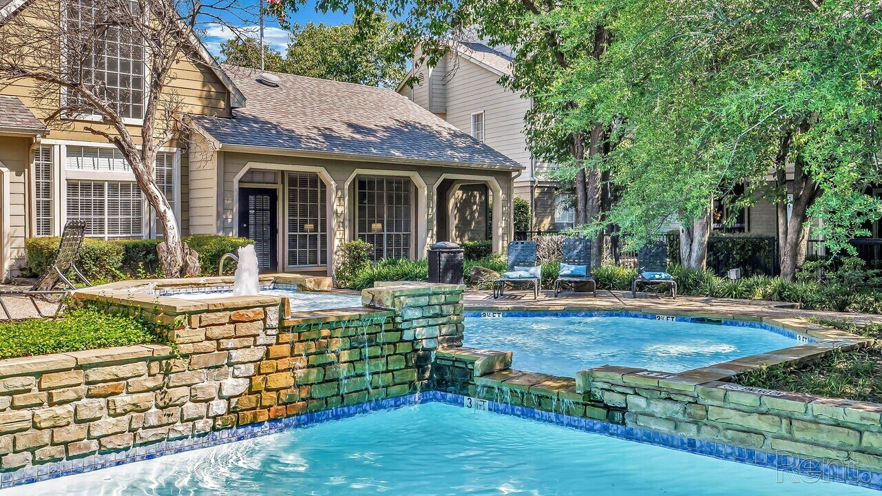 The Willows on Rosemeade in Dallas, TX - Foto de edificio