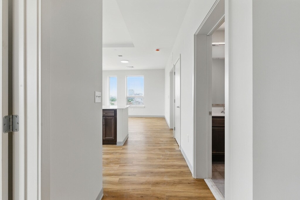 1002 Tremont St, Unit 1115 in Boston, MA - Building Photo