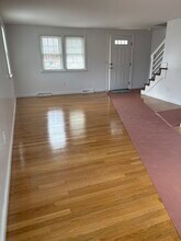 14 Colonial Rd in South Dennis, MA - Foto de edificio - Building Photo