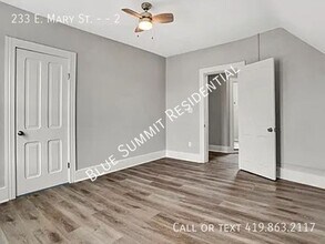 233 E Mary St in Bucyrus, OH - Building Photo - Building Photo