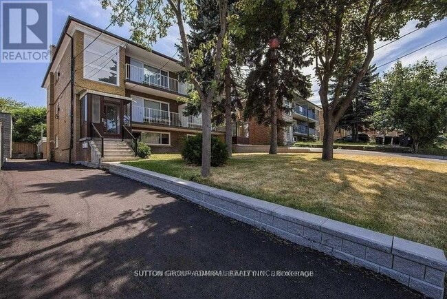 property at 77 Garthdale Ct