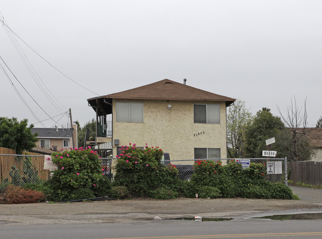 21875 Hathaway Ave in Hayward, CA - Foto de edificio - Building Photo