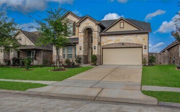 5126 Victory Shores Ln in Rosharon, TX - Foto de edificio - Building Photo