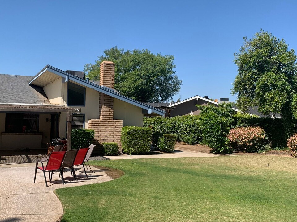 3216 W Tenaya Way in Fresno, CA - Building Photo