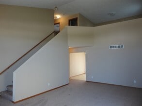 5498 Bastian Blvd in South Beloit, IL - Building Photo - Building Photo