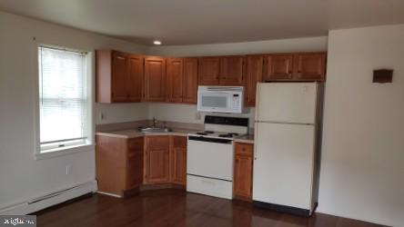 205 E Locust St in Oxford, PA - Building Photo - Building Photo