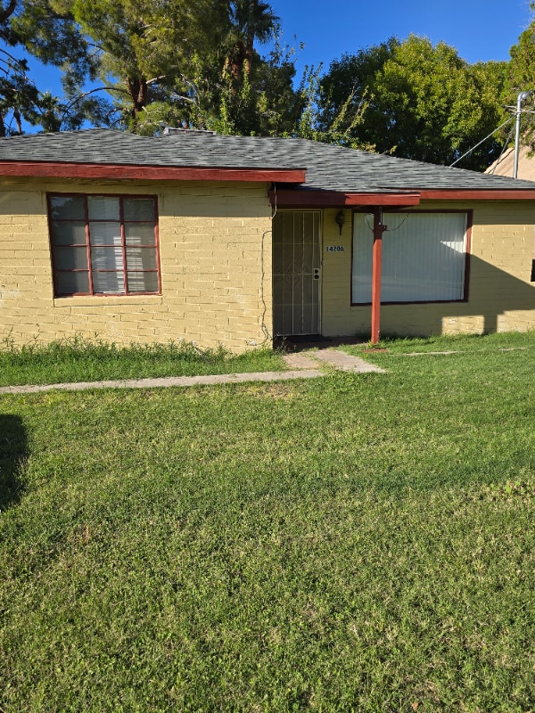 property at 1420 E McLellan Blvd