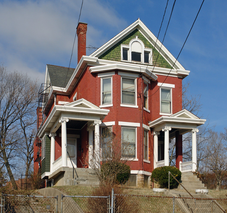 2629 Hemlock St in Cincinnati, OH - Building Photo