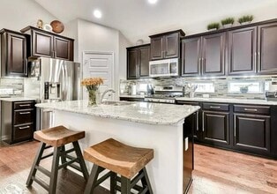 2405 Muzzie Ln in Leander, TX - Building Photo - Building Photo