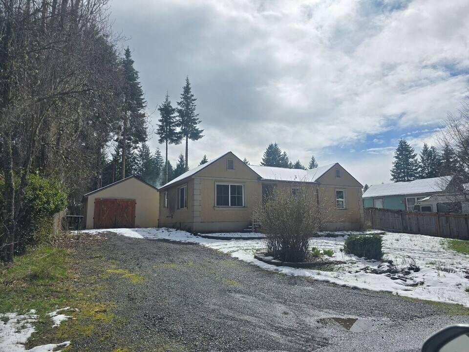 49634 High Prairie Loop in Oakridge, OR - Building Photo